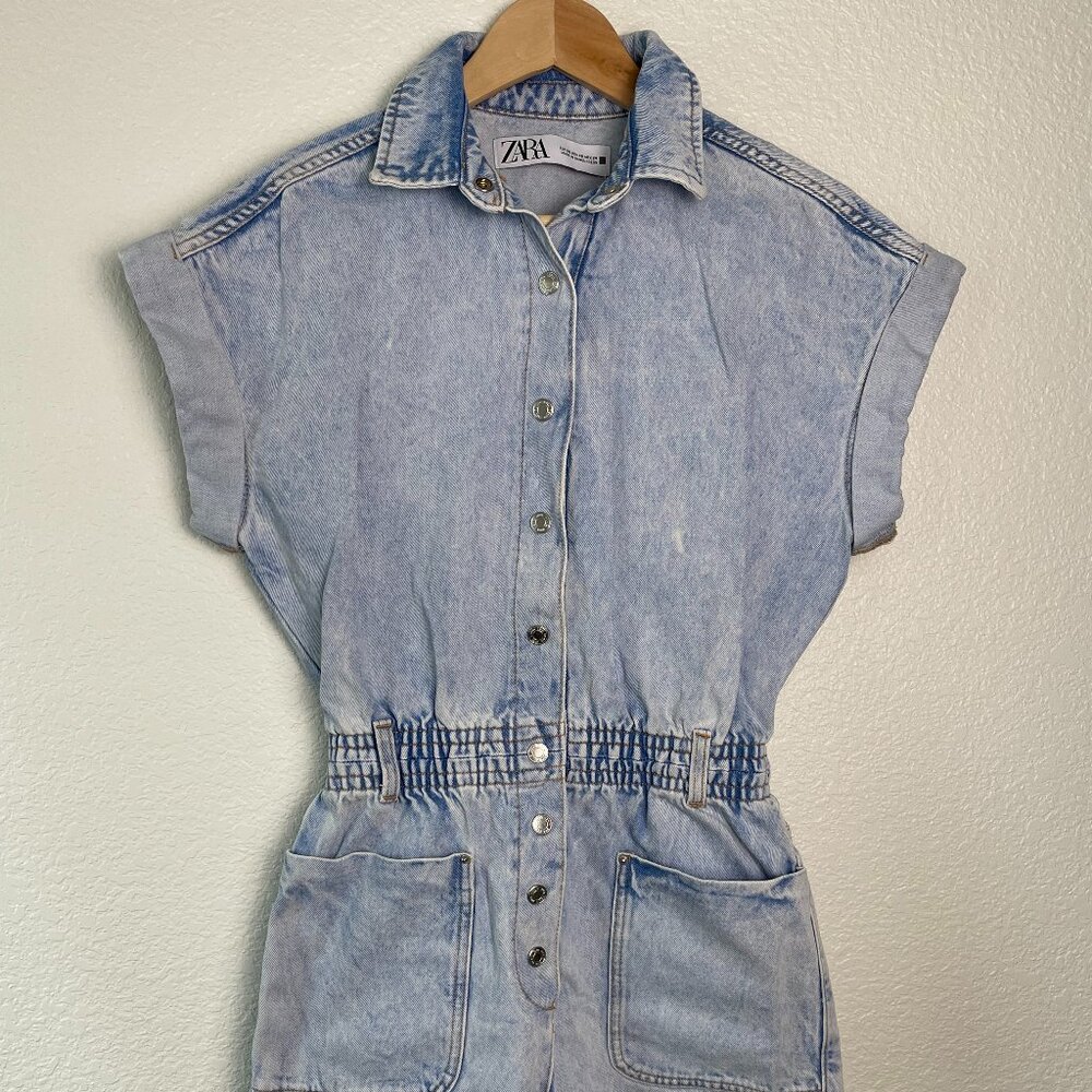 Zara Acid Wash BlueDenim Shorts Jumpsuit Size XS Frayed hem Snap up front